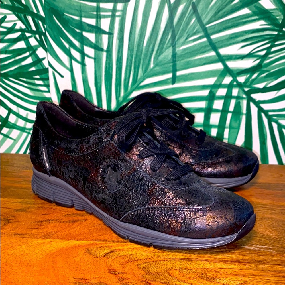 Mephisto Runoff Black Iridescent Metallic Sneakers Women’s US 6